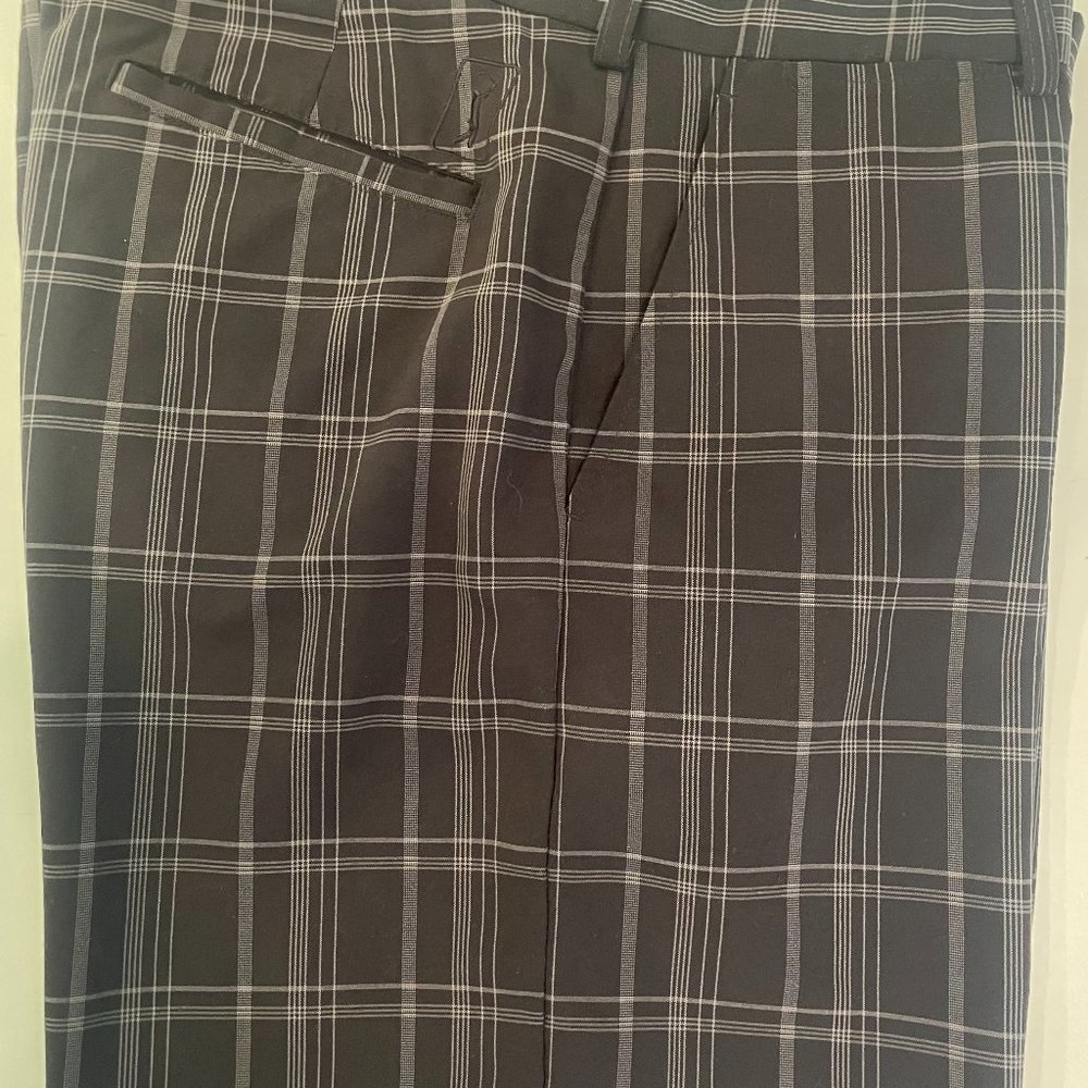 NWOT, PGA Tour brand black plaid golf shorts - Size 36